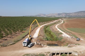 מעביר מים שלישי, שתי תצפיות חדשות ושביל הליכה נוסף בנחל תבור